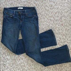 Dark wash Bootcut Hollister Jeans - Size 3S